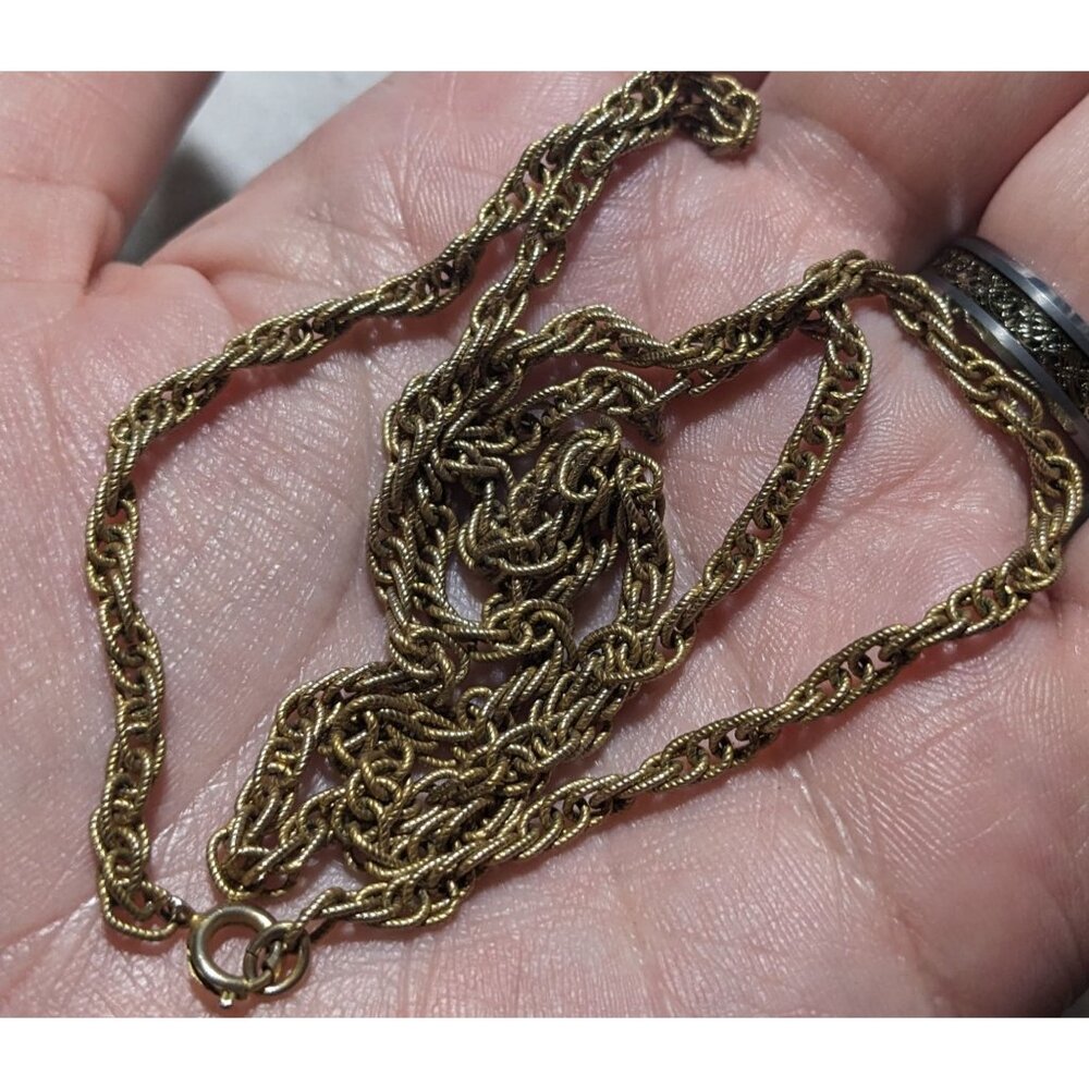 Simple Gold Rope Chain Necklace - Picture 6 of 8